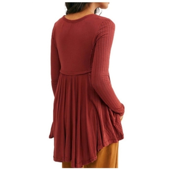Free People Birdie Henley Top in Cowboy Flowy Tunic Top Brick Red Small - Picture 13 of 13